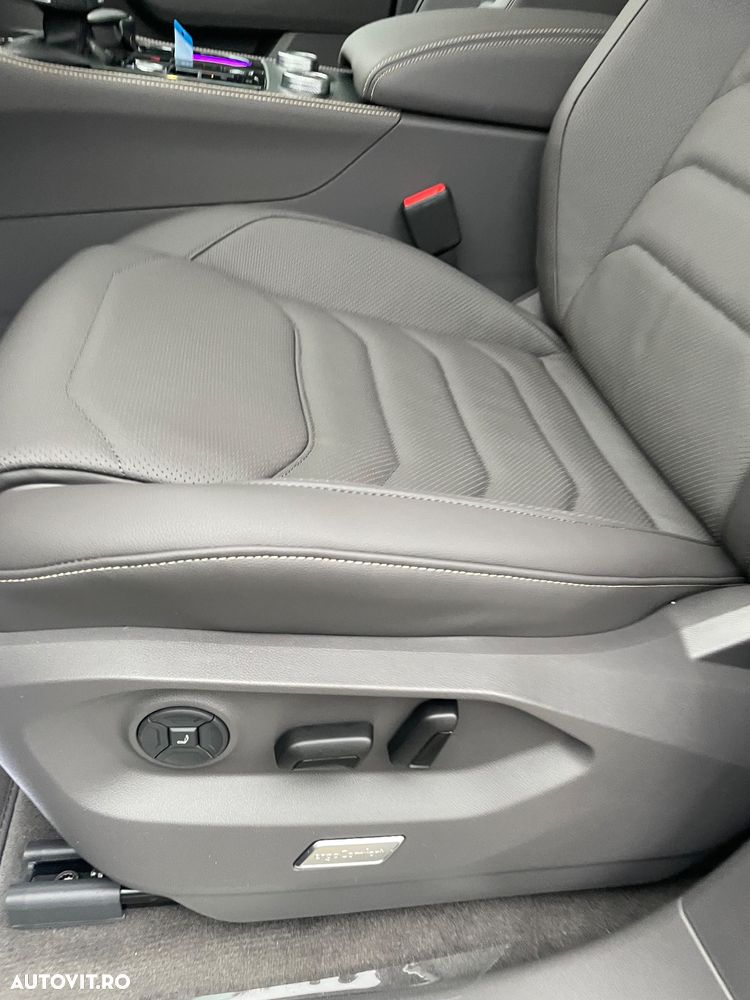 Volkswagen Touareg V6 TDI 4MOTION Elegance - 29