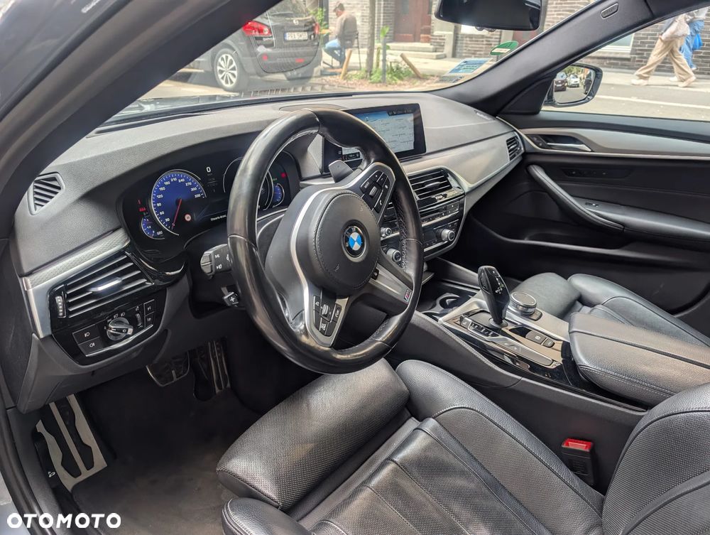 BMW Seria 5 540d xDrive M Sport sport - 16