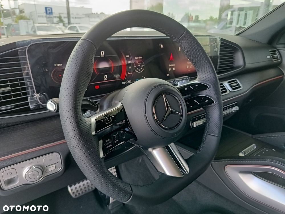 Mercedes-Benz GLE - 12