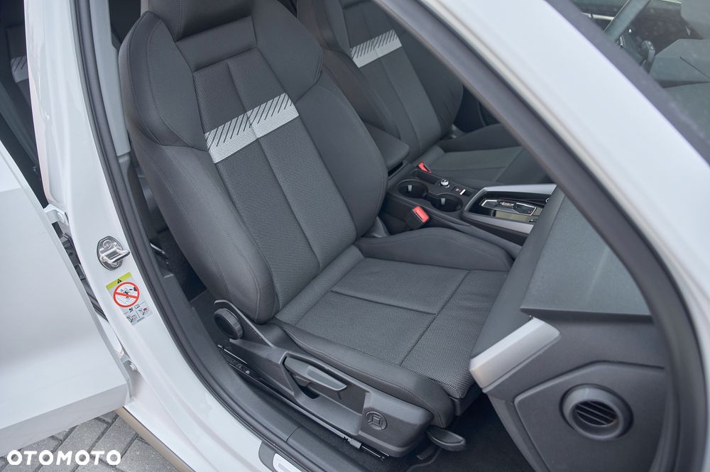 Audi A3 Limousine 35 TFSI mHEV S Line S tronic - 27