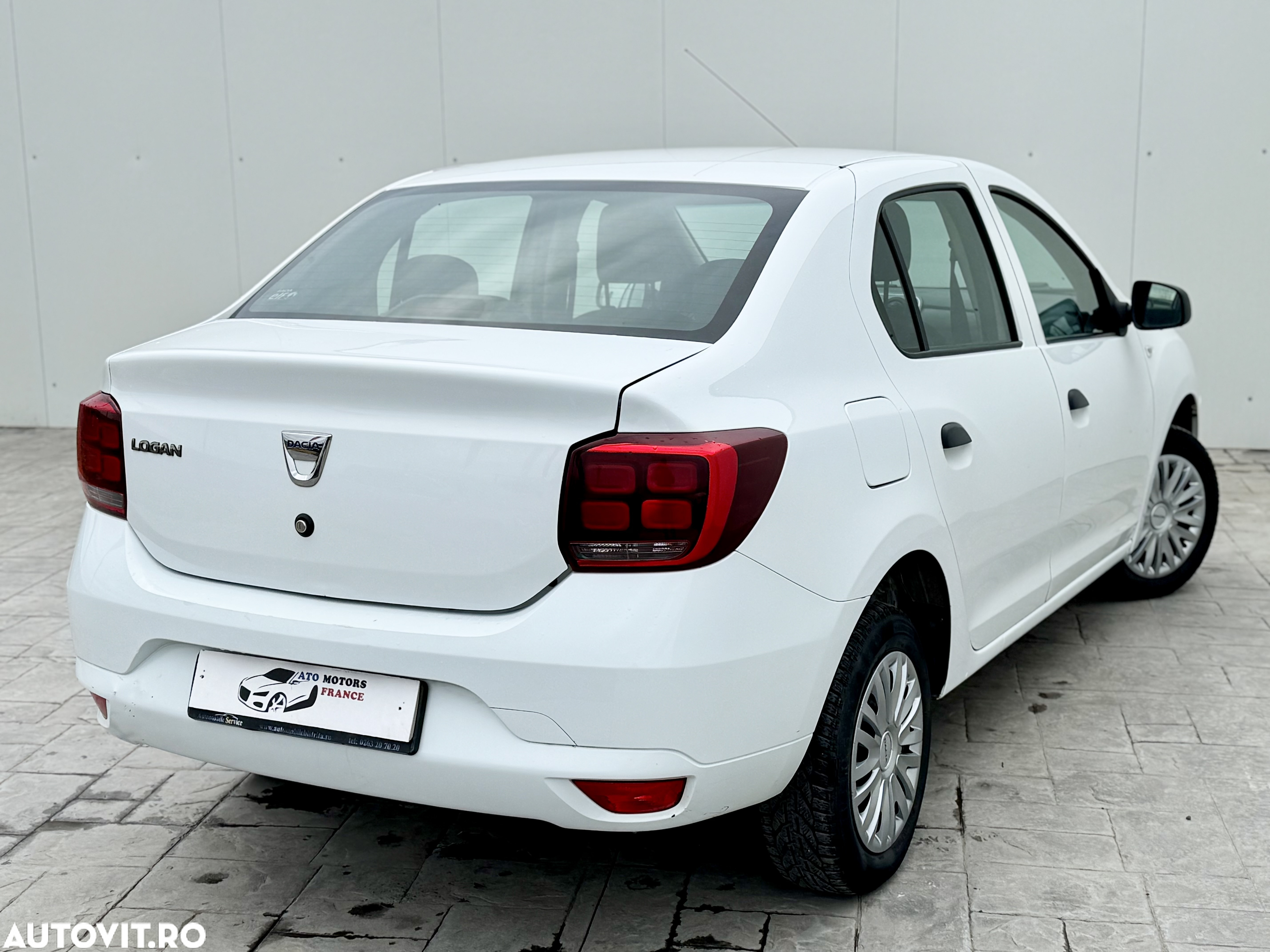 Dacia Logan 1.0 SCe Laureate - 3