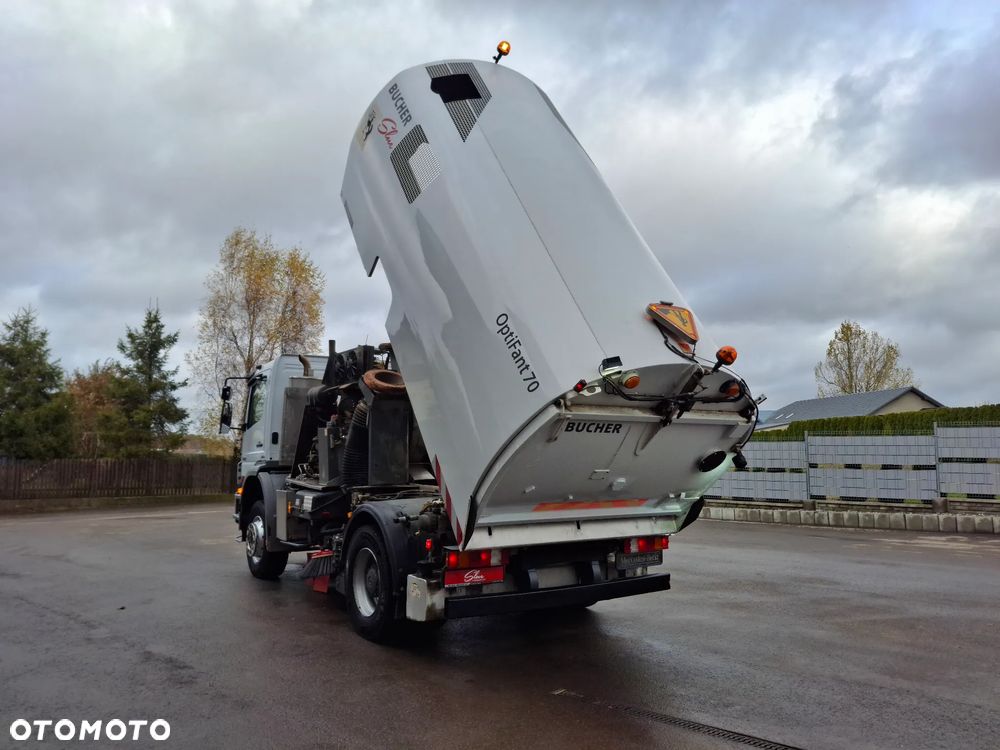 Mercedes-Benz Axor 1829 Zamiatarka BUCHER OptiFant 70 2 Silniki Karcher Wysokiego Ciśnienia Szczotki L/R Listwa Ciśnieniowa + Lanca Eunited PM10 - 15