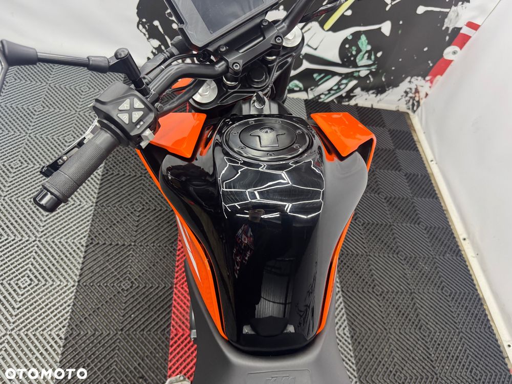 KTM Duke - 22