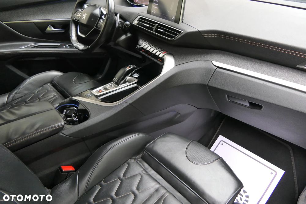 Peugeot 3008 - 24