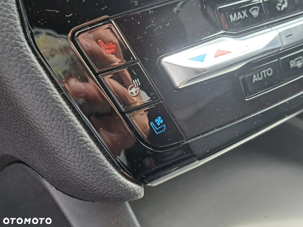 Ford Explorer 3.0 EcoBoost PHEV 4WD ST-Line - 34