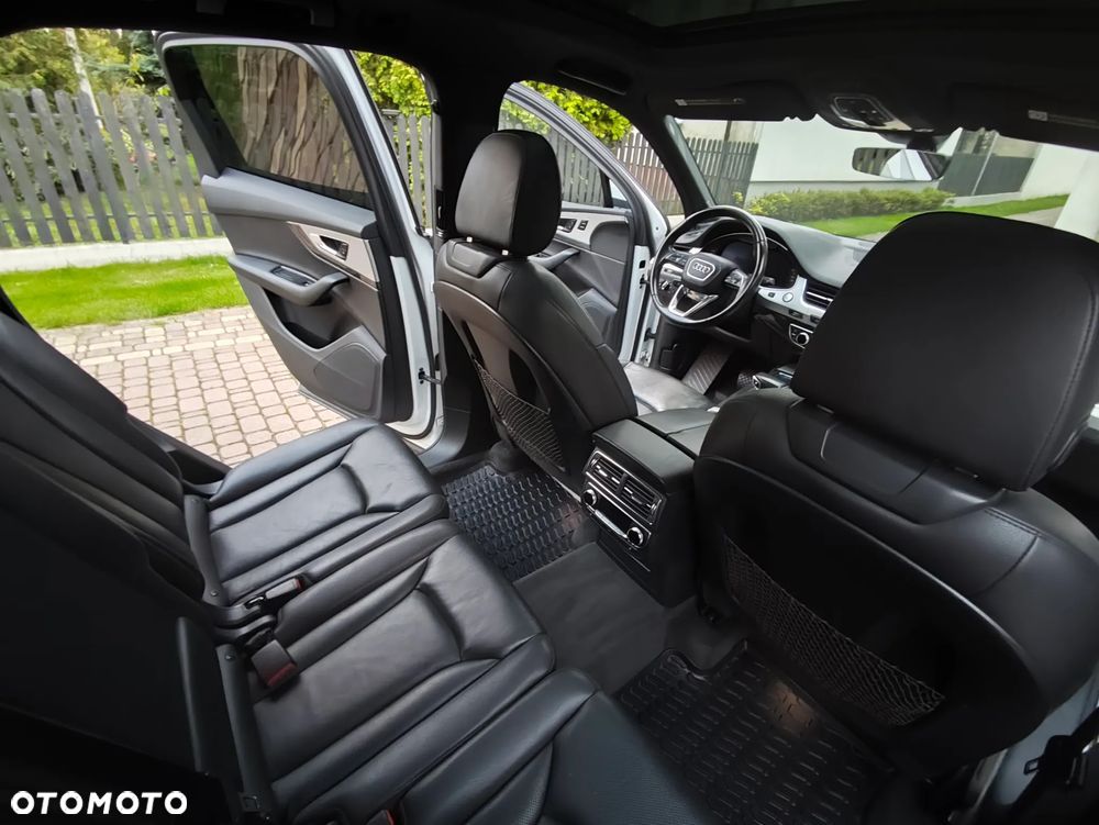 Audi Q7 3.0 TFSI Quattro Tiptronic - 16