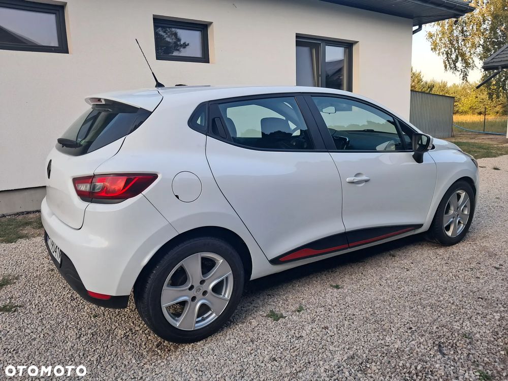 Renault Clio - 6