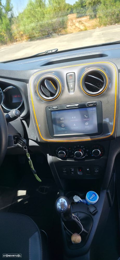Dacia Sandero 1.5 dCi Stepway - 9