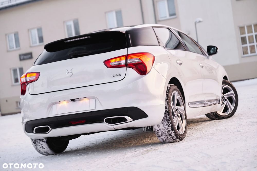 DS Automobiles DS 5 - 10