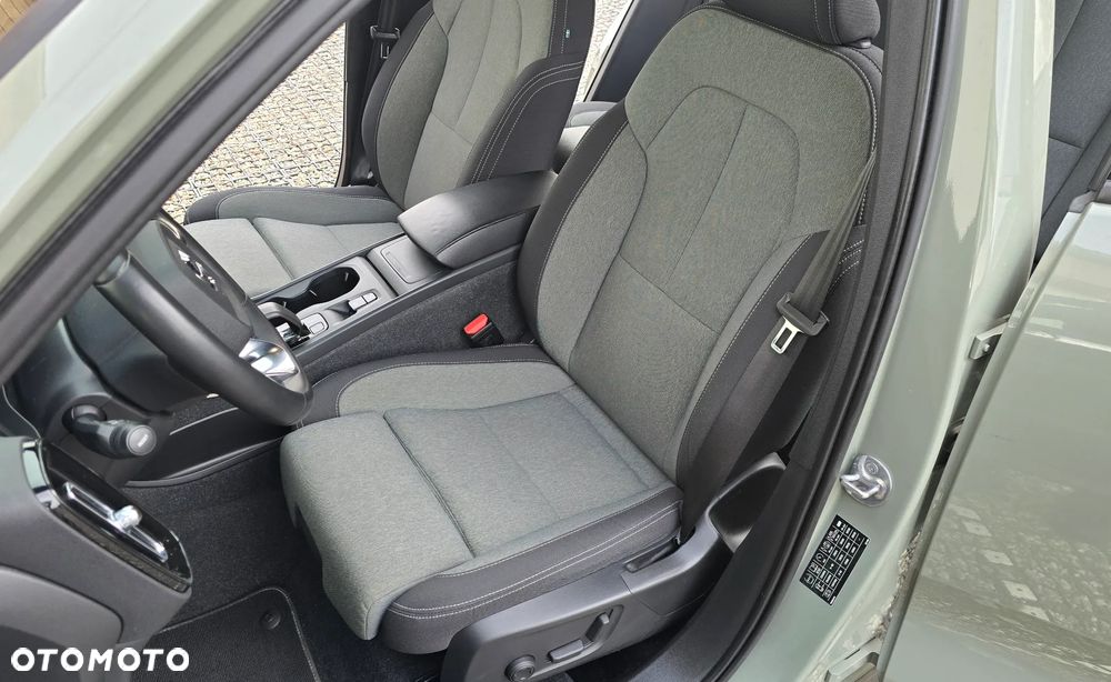Volvo XC 40 B3 Core - 24