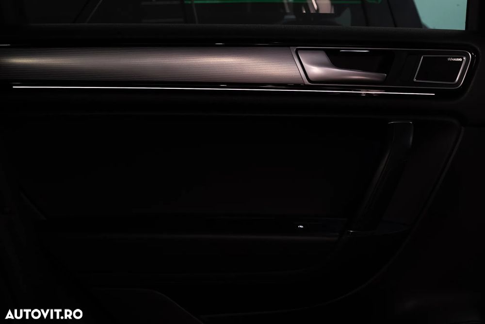 Volkswagen Touareg 3.0 V6 TDI BMT - 4