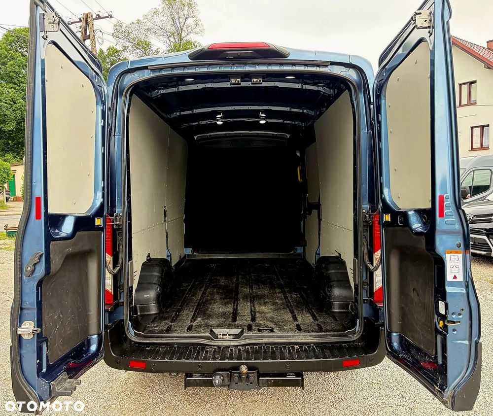 Ford Transit - 9