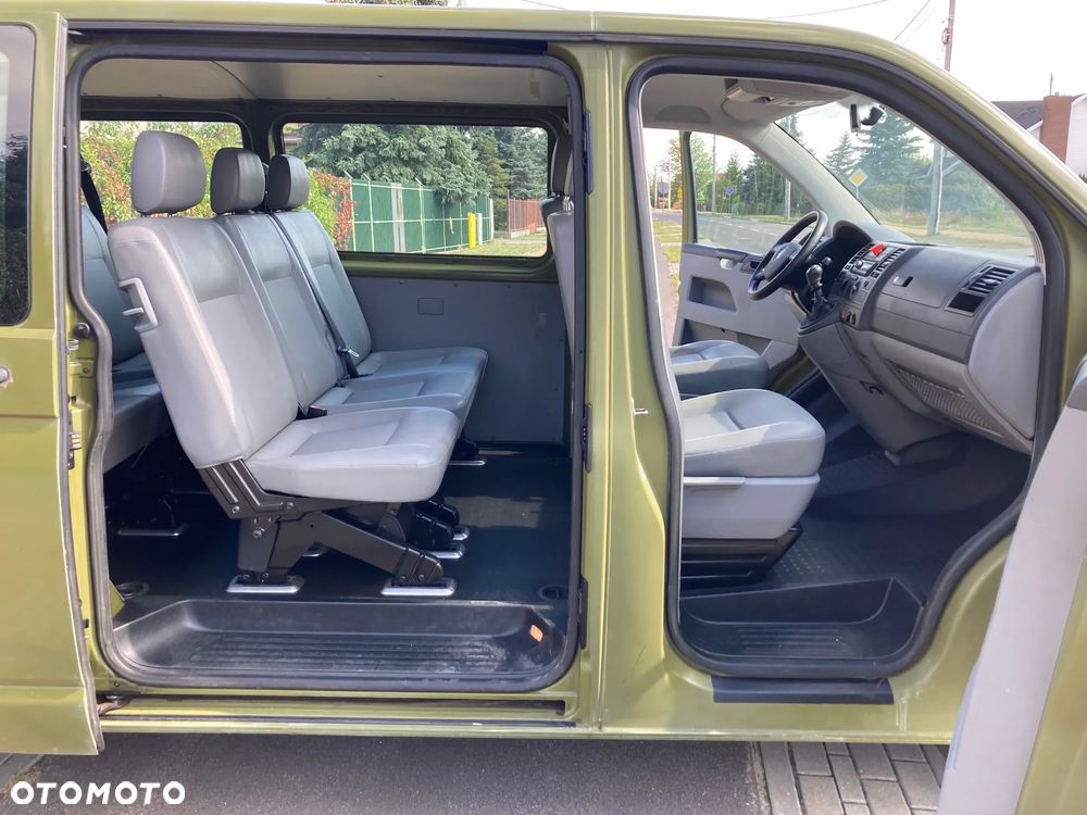 Volkswagen Transporter - 9