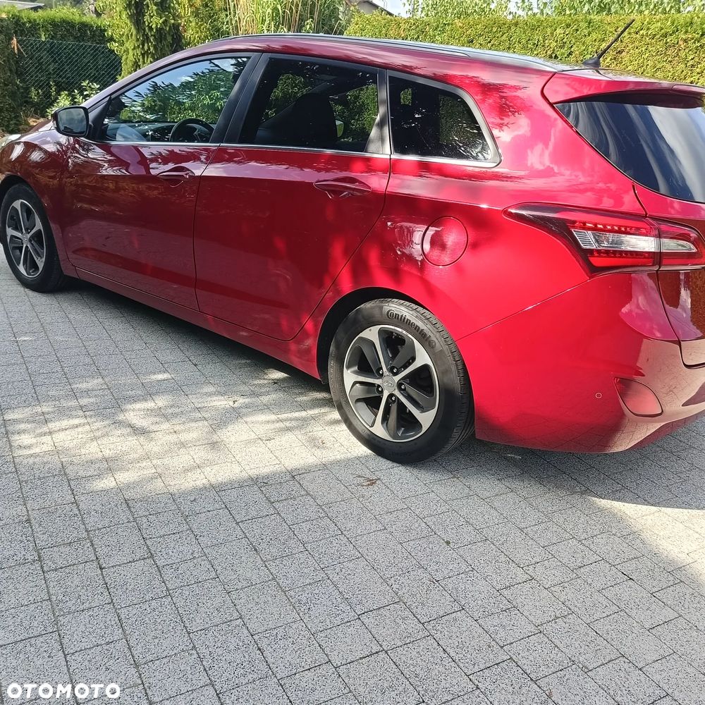 Hyundai i30 1.6 GDI BlueDrive Premium DCT - 3