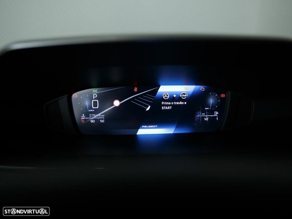 Peugeot 408 1.2 PureTech Allure EAT8 - 18