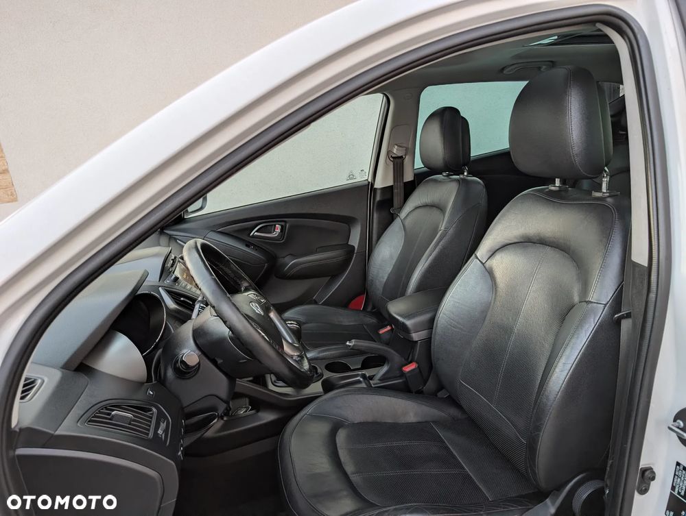 Hyundai ix35 1.7 CRDi Premium 2WD - 24
