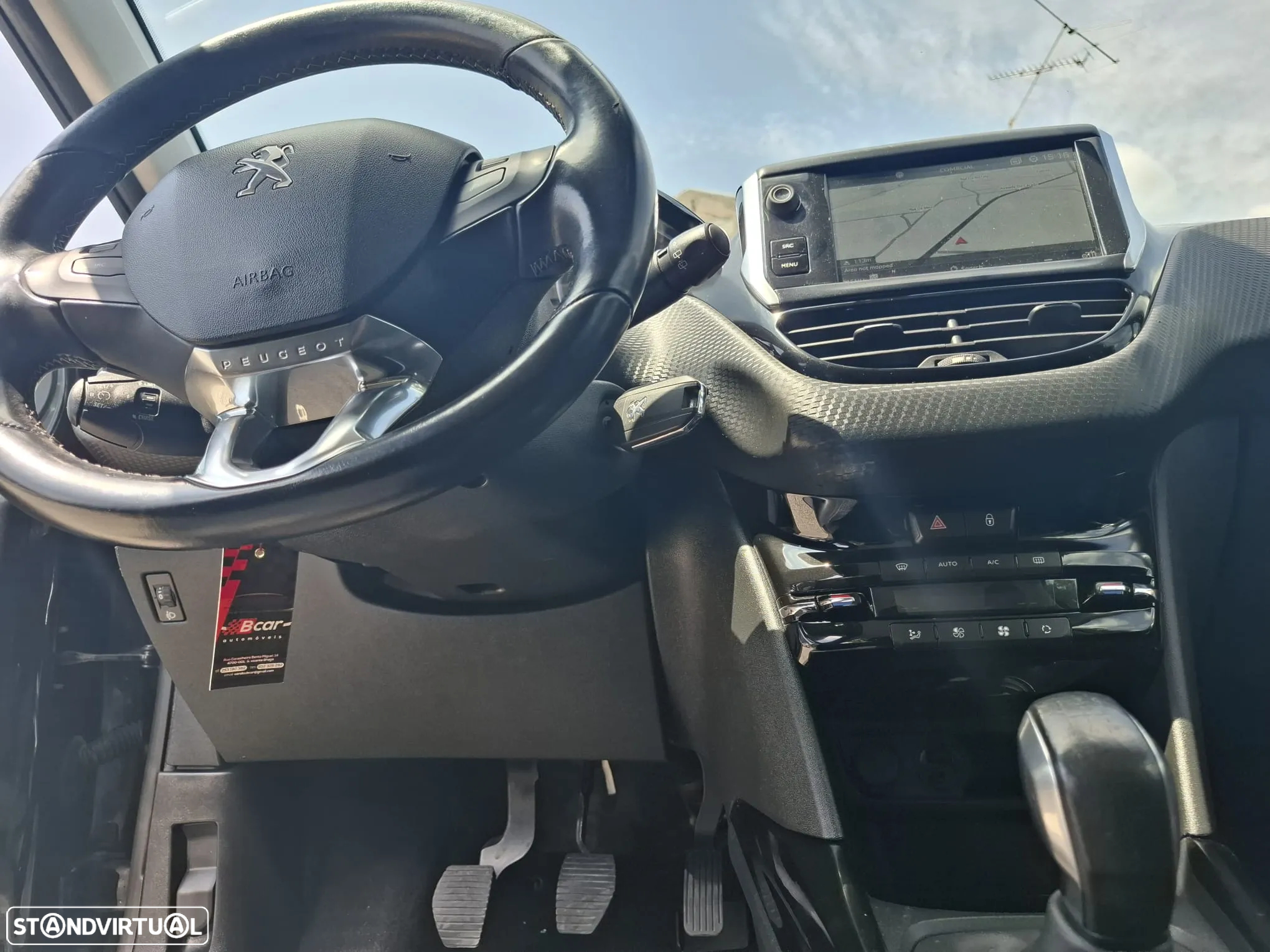 Peugeot 2008 1.6 BlueHDi Allure - 21