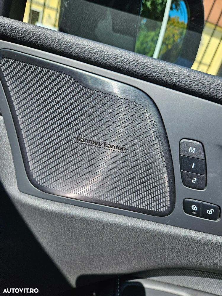 Volvo XC 60 D4 R-Design - 7