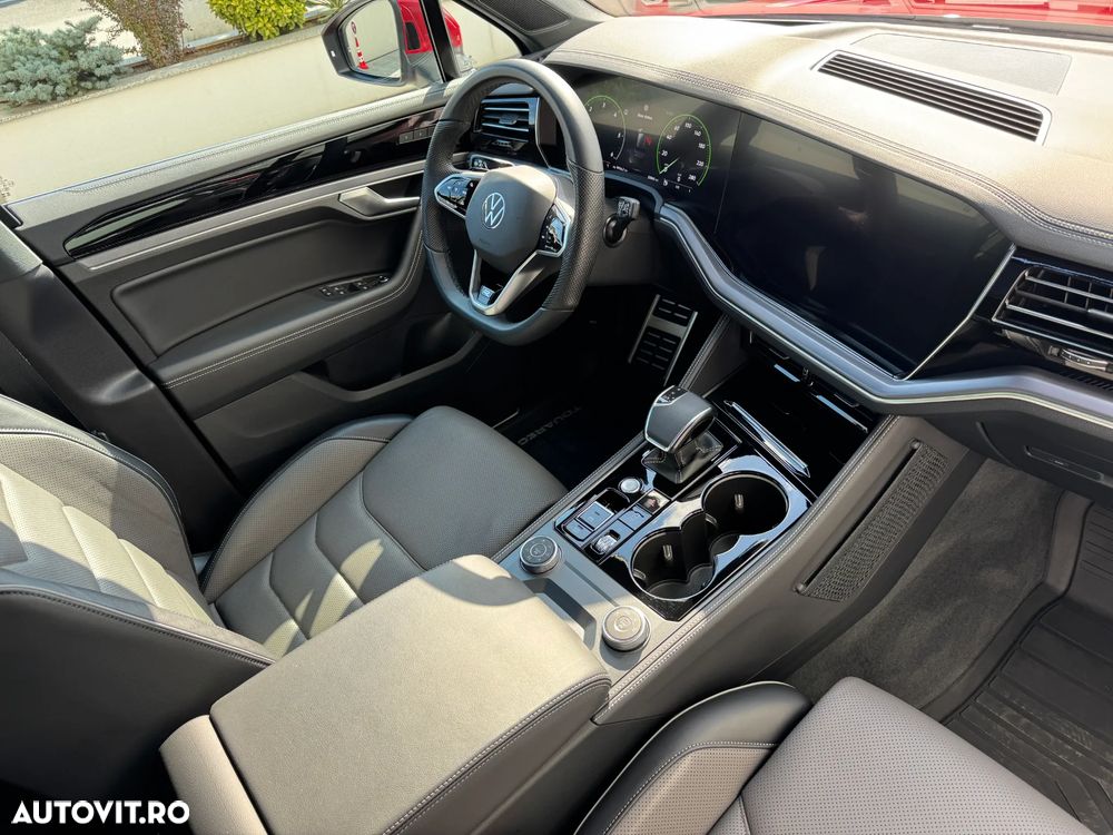 Volkswagen Touareg V6 TDI 4MOTION R-Line - 13