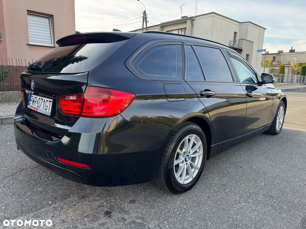 BMW Seria 3 318d xDrive - 4