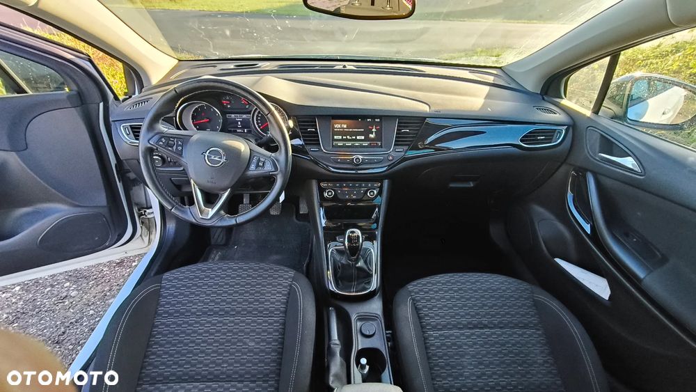 Opel Astra 1.4 T Dynamic - 11
