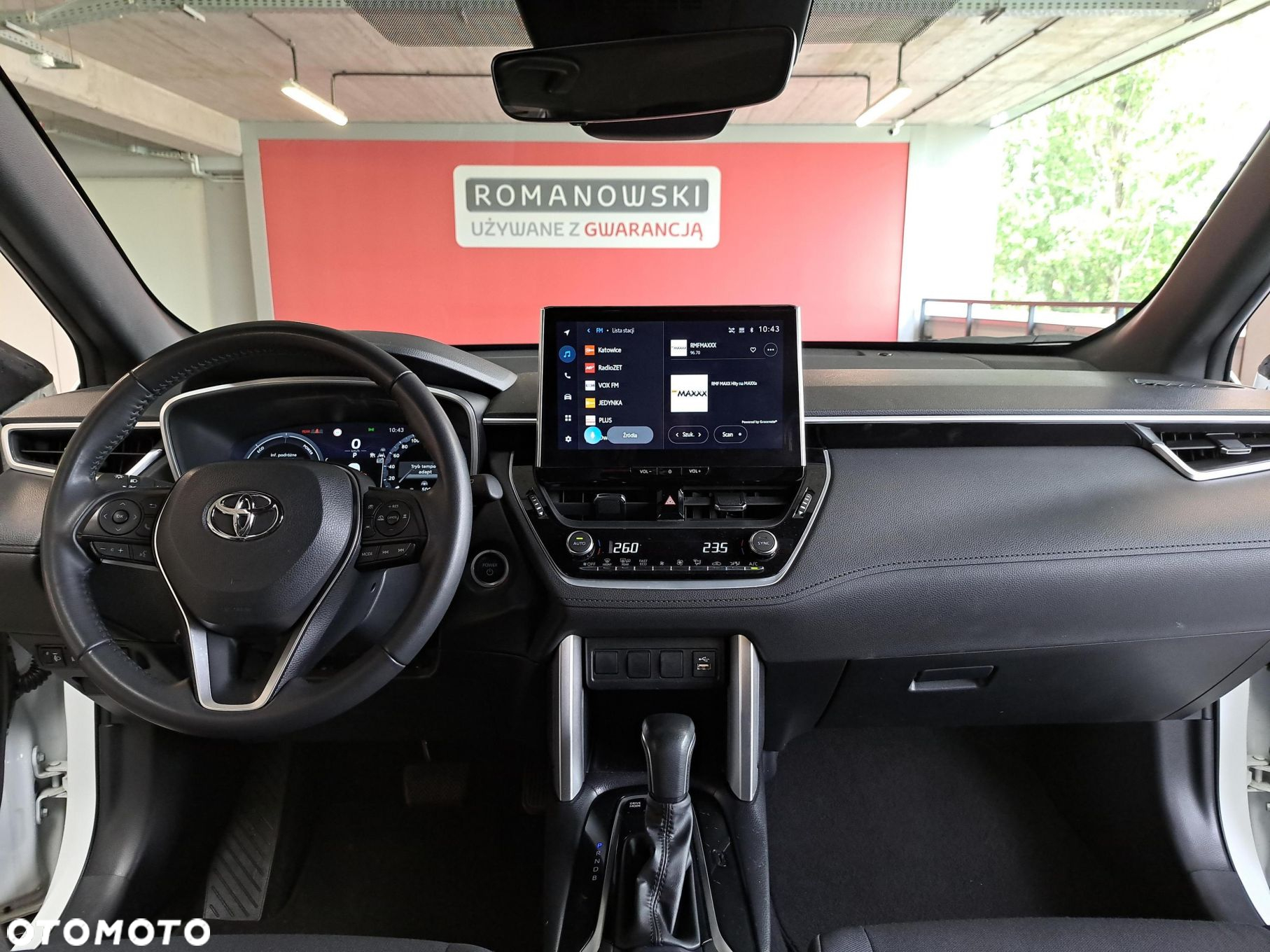Toyota Corolla Cross 2.0 Hybrid Comfort - 13