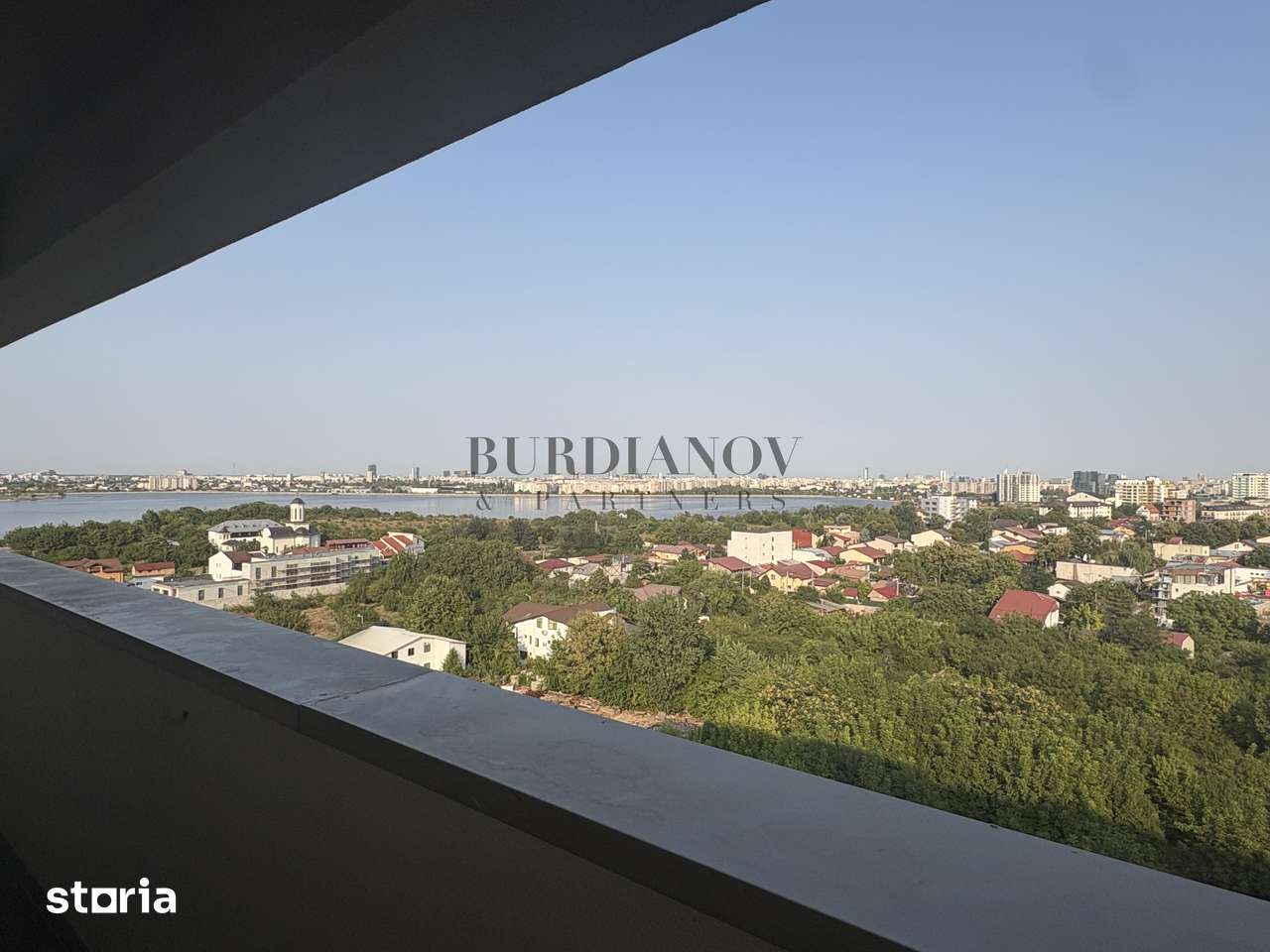 Apartament cu 3 camere - două băi - Etalon Lacul Morii - Vedere Lac — fotografia 1