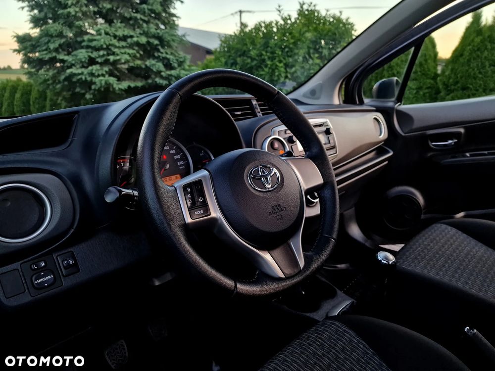 Toyota Yaris 1.0 Sol - 14
