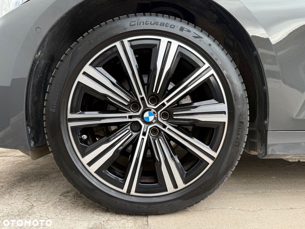 BMW Seria 3 320d xDrive - 11