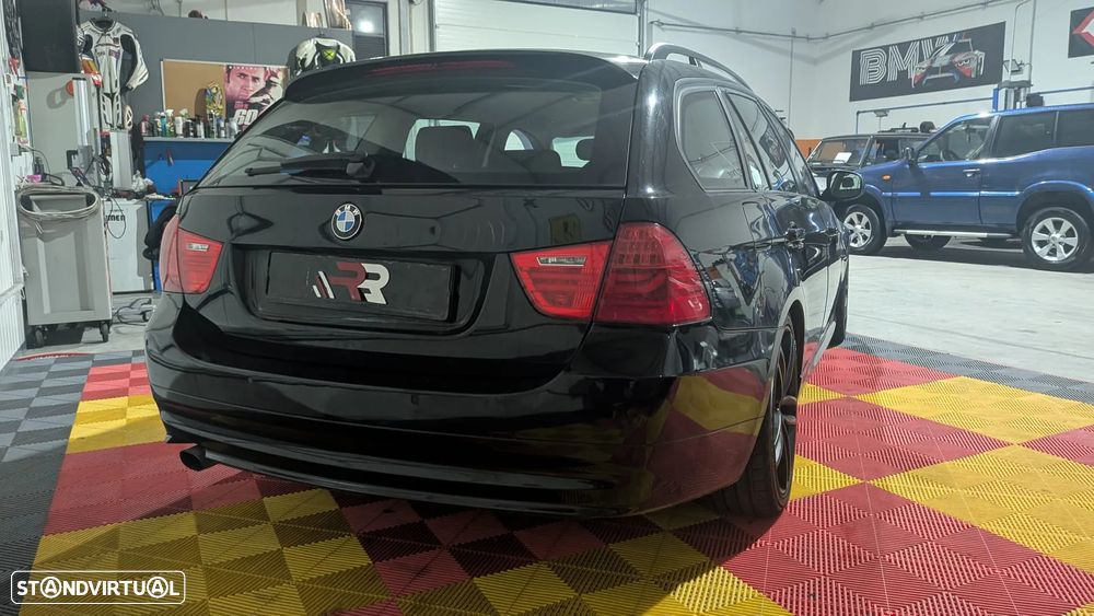 BMW 318 d DPF Touring Edition Exclusive - 4