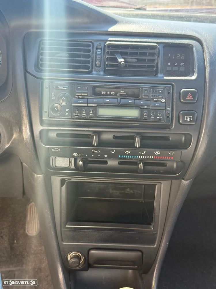 Toyota Corolla - 4