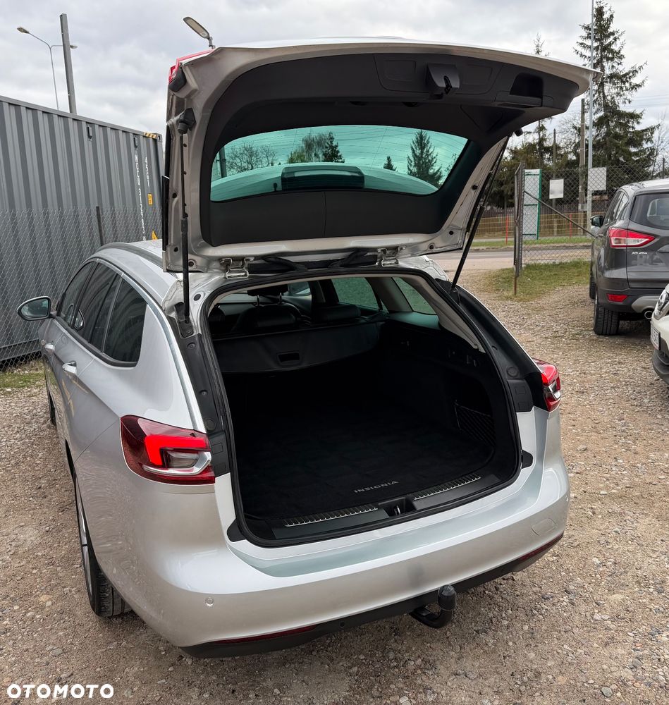 Opel Insignia - 36