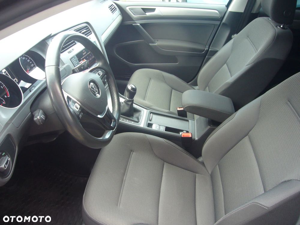 Volkswagen Golf 1.6 TDI BMT Highline - 11