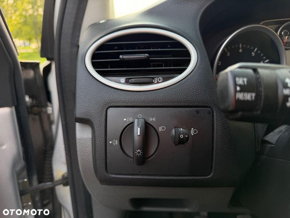 Ford Focus - 13
