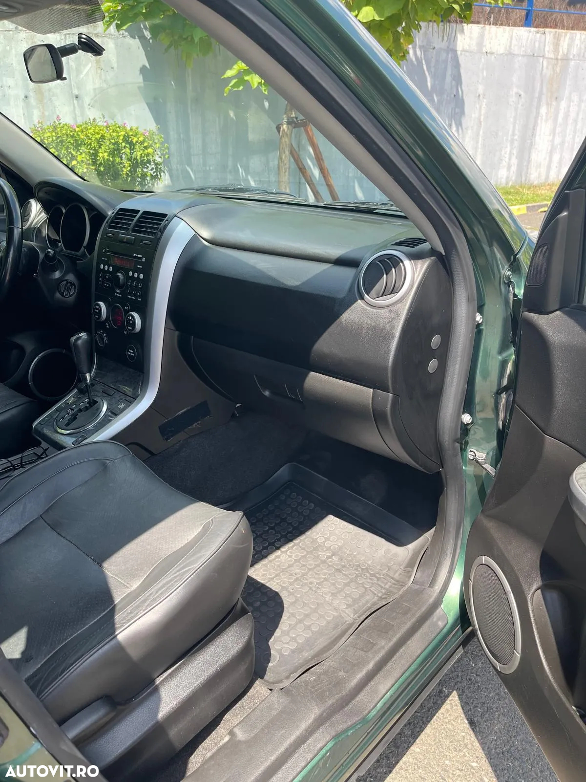 Suzuki Grand Vitara 2.0i JLX Aut - 5
