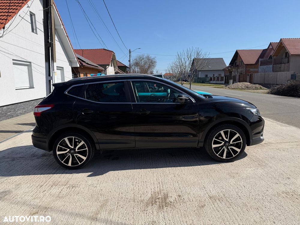 Nissan Qashqai 1.6 DCI Xtronic TEKNA - 17