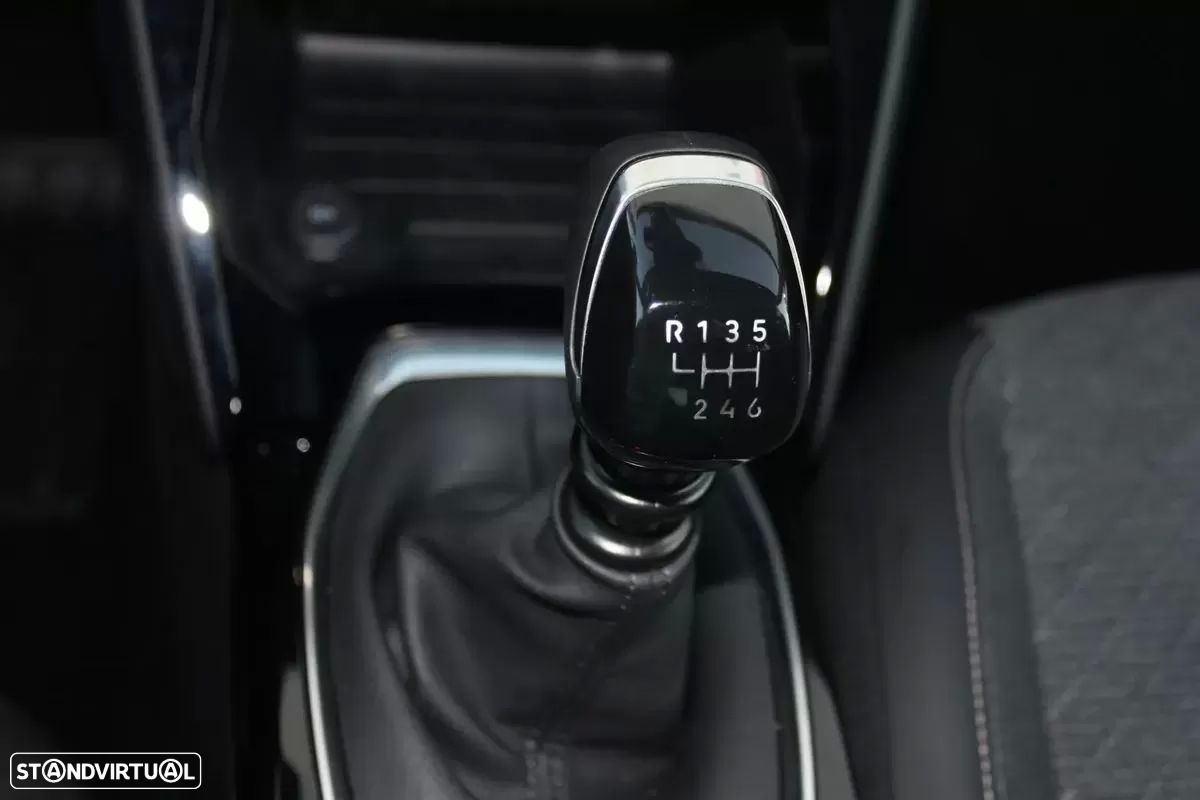 Peugeot 208 1.2 PureTech Allure Pack - 19
