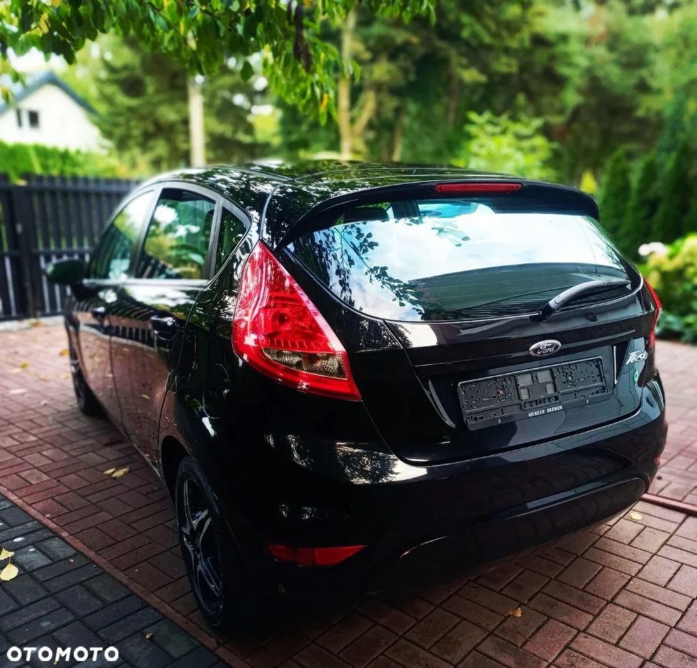 Ford Fiesta 2012 photo 5