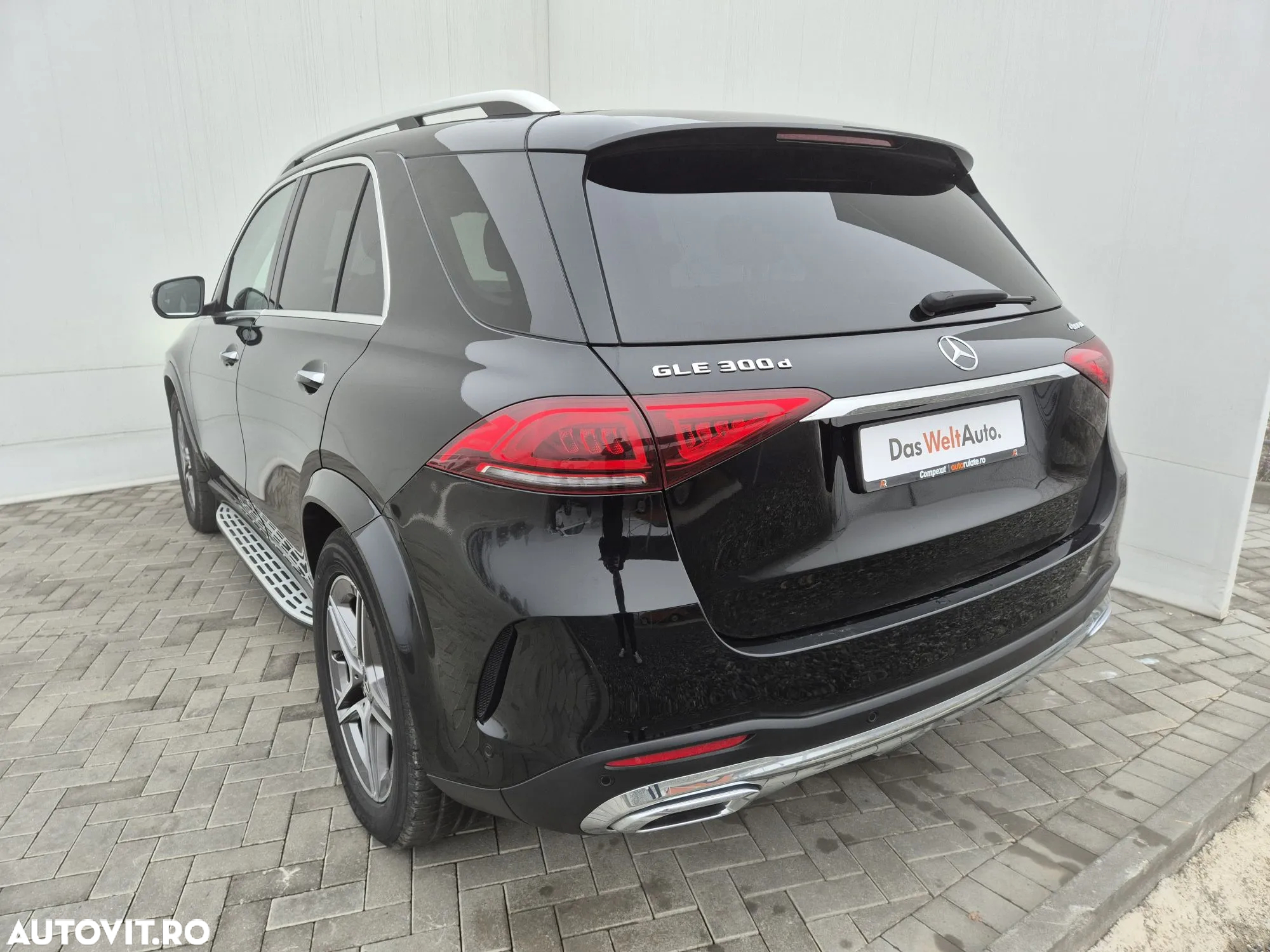 Mercedes-Benz GLE 300 d 4Matic 9G-TRONIC AMG Line - 3