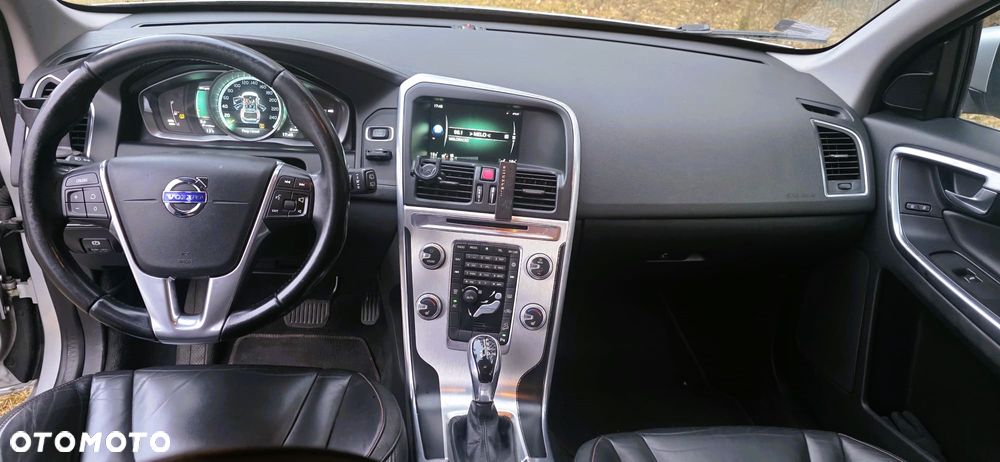 Volvo XC 60 D5 AWD Ocean Race - 15