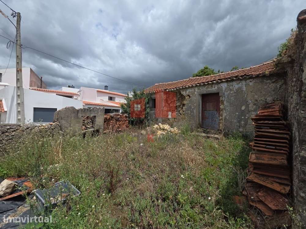 Ruína em lote de 200 m2 - Grande imagem: 3/6