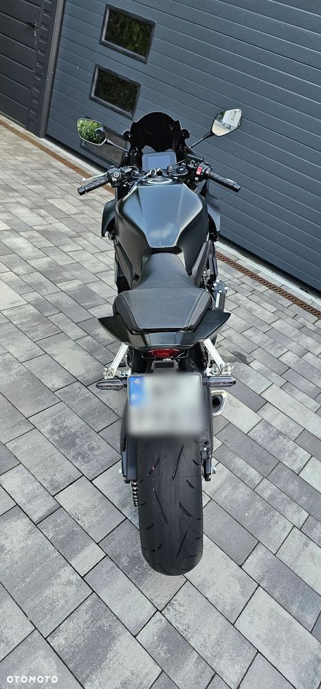 Honda CBR - 12