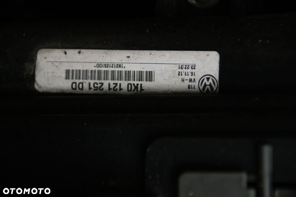 PAS PRZEDNI CHŁODNICE VOLKSWAGEN CADDY III 1.6 TDI FV23 - 4
