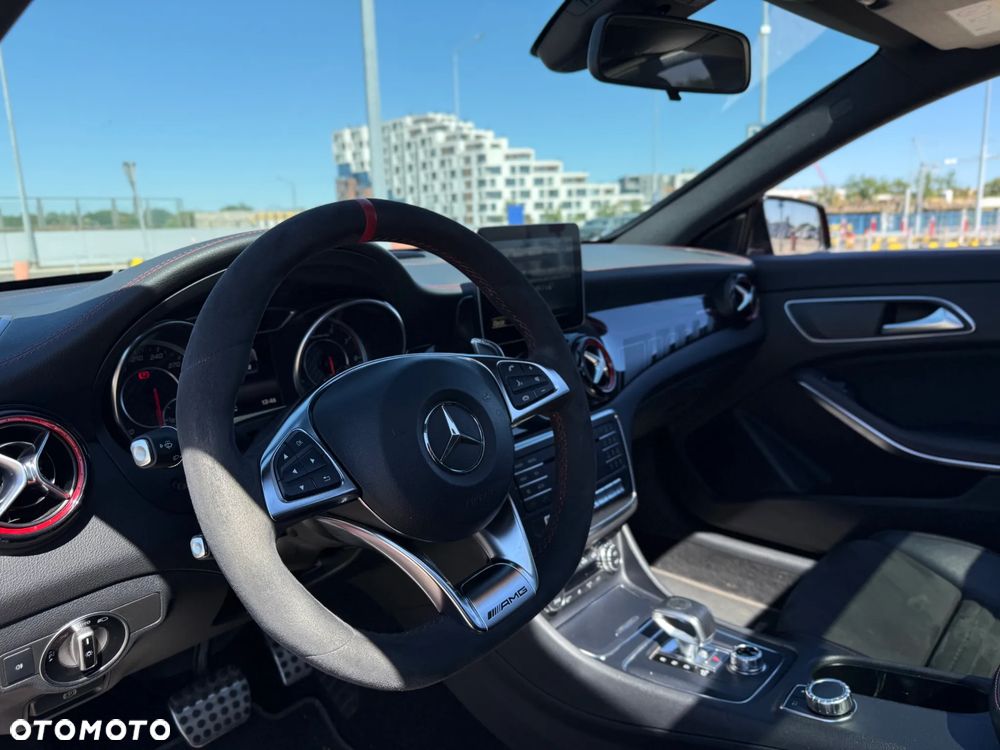Mercedes-Benz CLA - 2