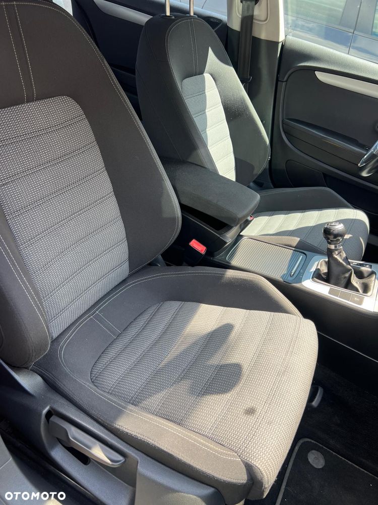 Volkswagen Passat CC - 9