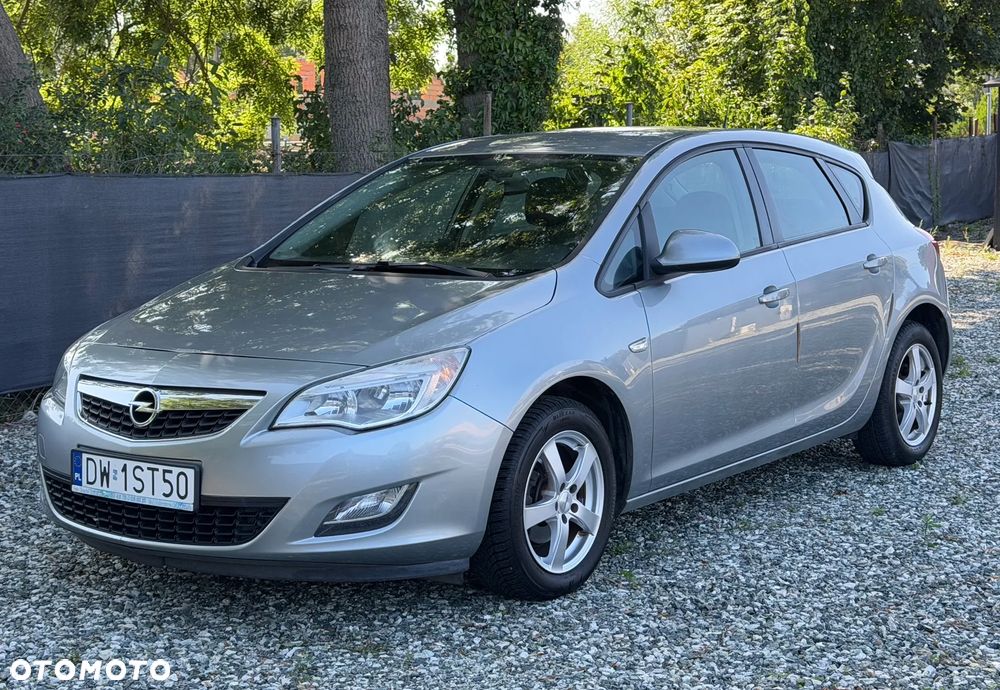 Opel Astra 1.6 Enjoy - 9