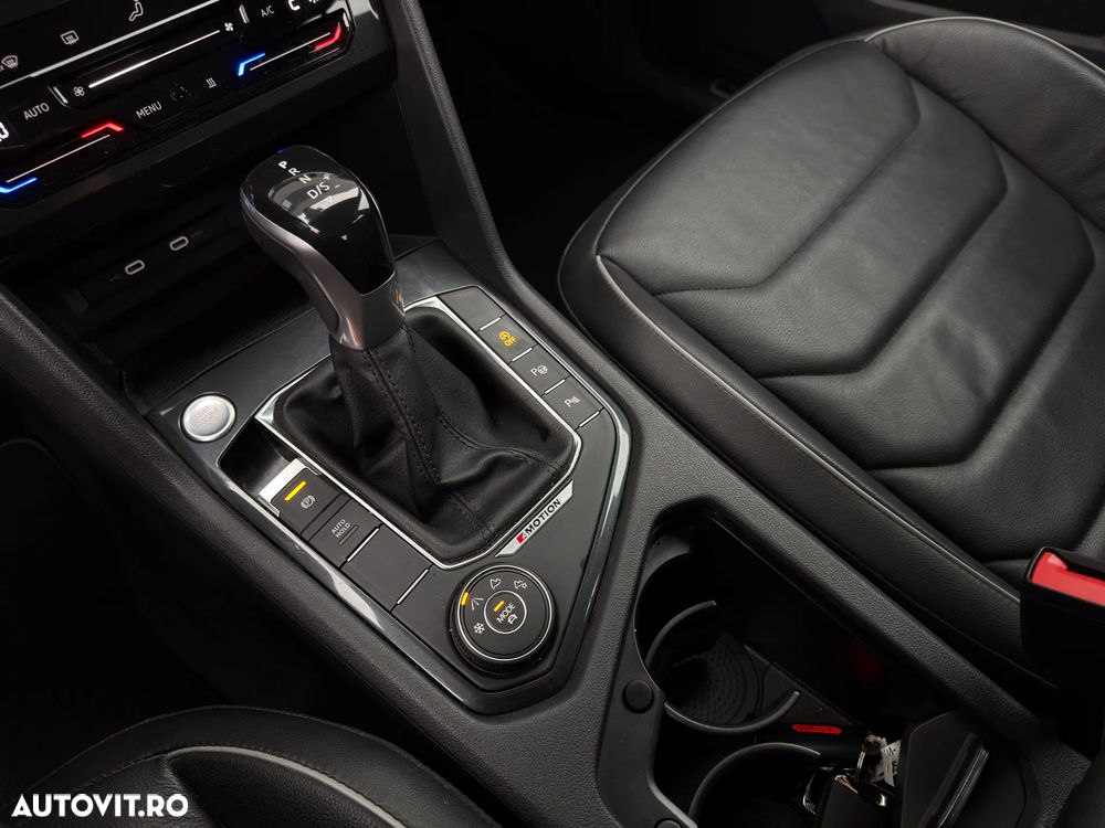 Volkswagen Tiguan 2.0 TDI SCR 4MOTION DSG Elegance - 24