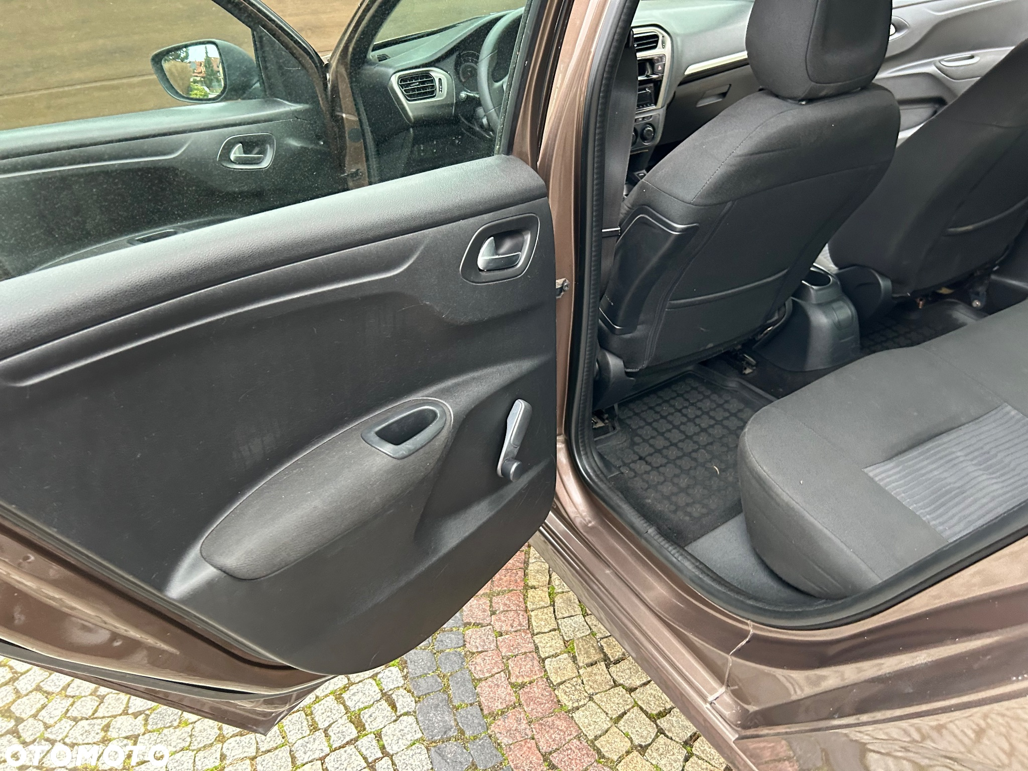 Peugeot 301 1.2 Pure Tech Active - 22