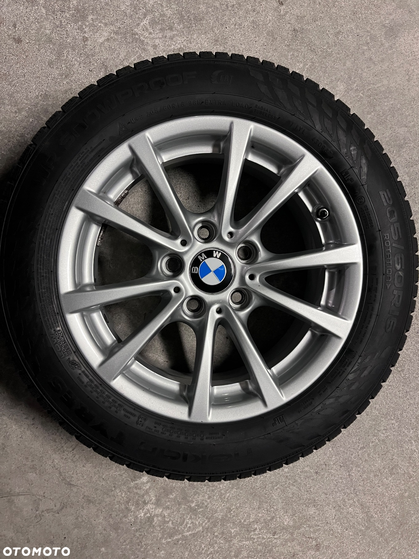 BMW Seria 3 318i - 12