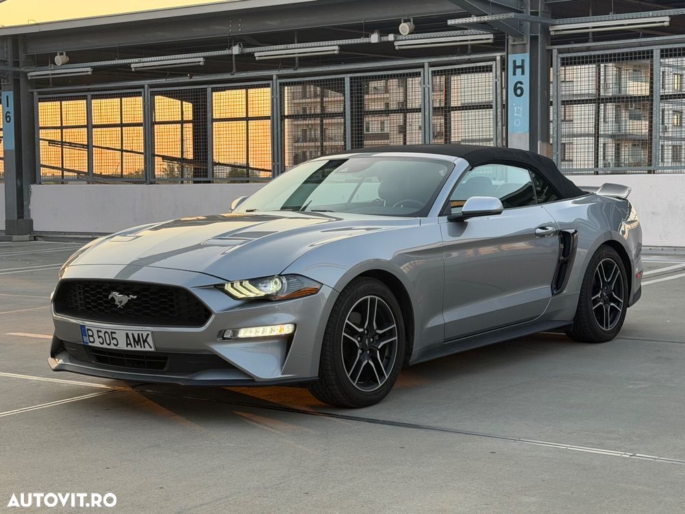 Ford Mustang 2.3 EcoBoost Aut. - 2